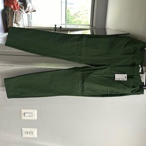 Nine West Size 10 Green slim ankle dress pant